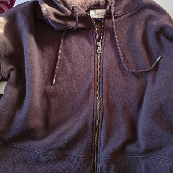 Target Universal Threads Sweatshirt - Picture 2 of 3